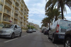 464  Durchfahrt durch Cannes - ein Hotel am anderen
