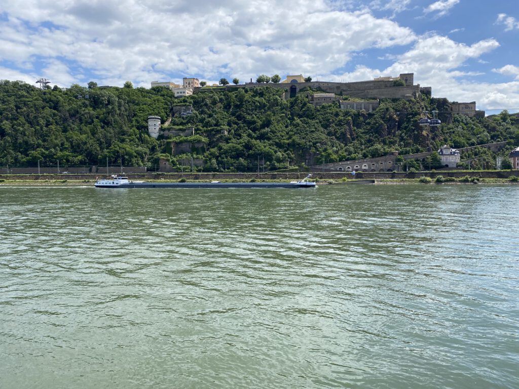 Der Rhein mit Festung Ehrenbreitstein