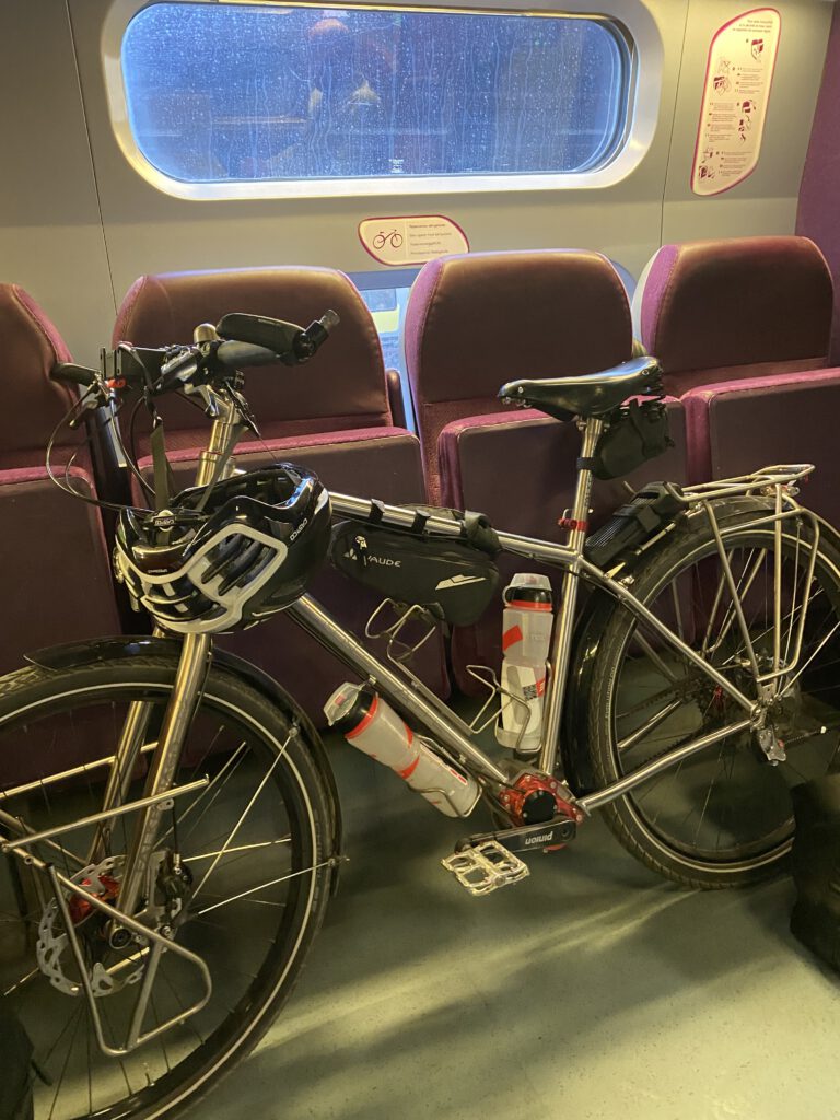Fahrrad im TGV, noch allein
